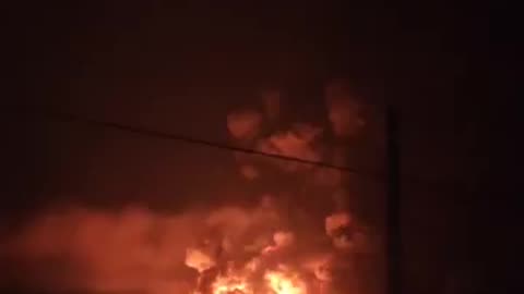 Apocalyptic Scenes in Feodosia, Russia with 5 Massive Oil Tanks On Fire