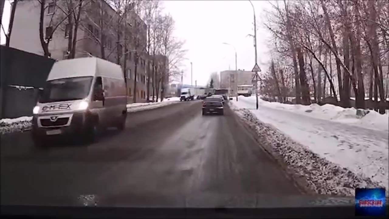 CreativeCommons-IdiotDriversFailCompilation2019!FunnyCarCrashVideos!--gwOWBsCYEI