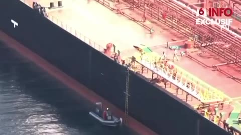 ⚡️Французский спецназ задержал российский нефтяной танкер у берегов Франции.