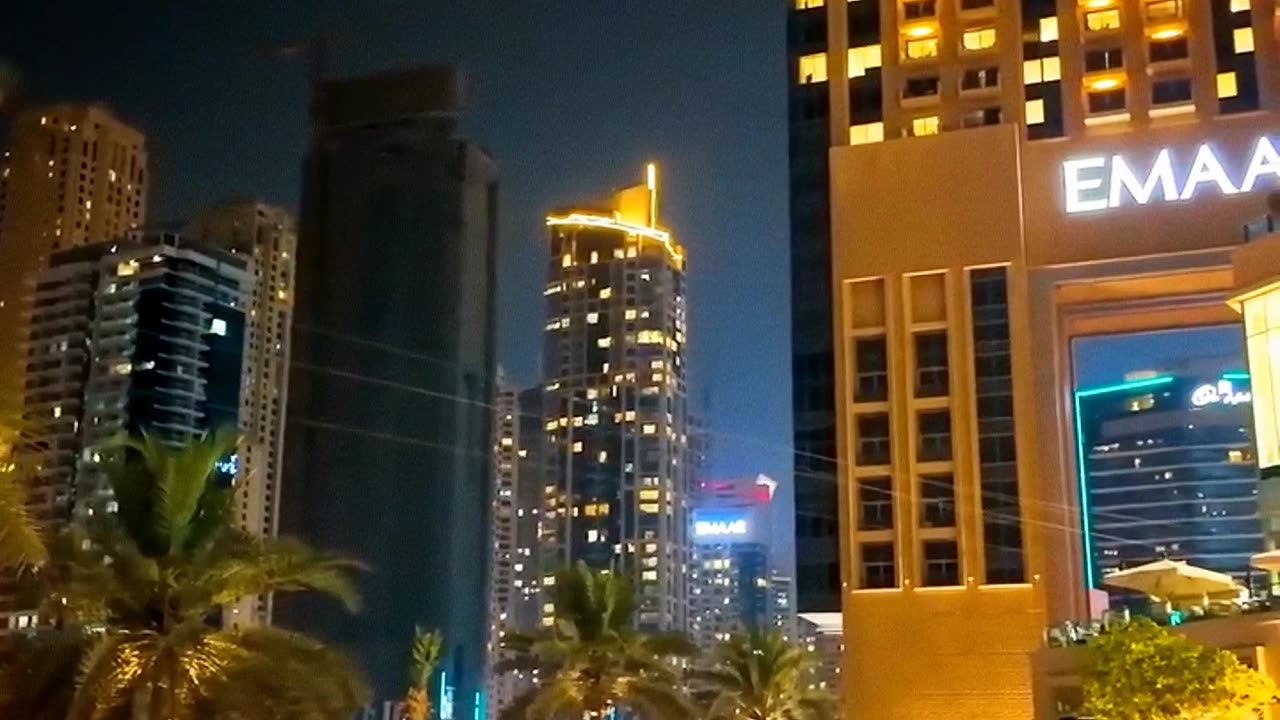 DUBAI 🇦🇪 STREET