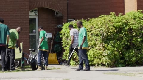 IUIC TORONTO CLEANS UP THE COMMUNITY