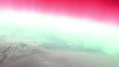 La impresionante vista de una aurora boreal desde la Estación Espacial Internacional