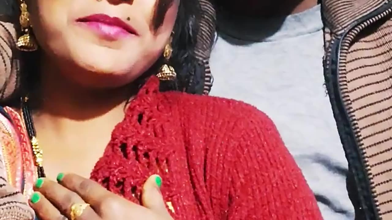 Is baat ka Tumko Khabar Nahin