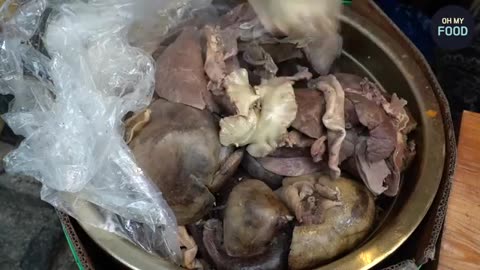 Charcoal-Grilled Sundae by Grandma! Perfectly Sliced Intestines, Next-Level Flavor