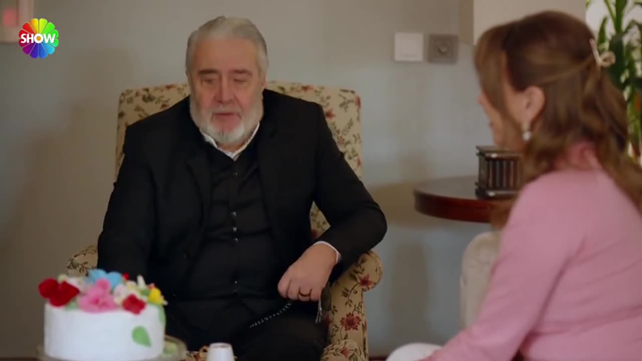 مسلسل رائحة الصندوق الحلقة 46 مترجمة
