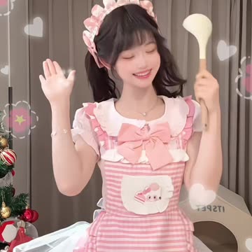 You MUST see this! | Wifey Material Crimson Mini Skirt Fiery Outfit Transition - Daily Beauty EP 527