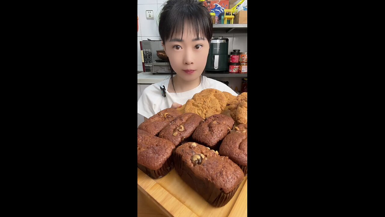 Juicy Fried Chicken ASMR Eating No Talking #ASMR #ChickenASMR #NoTalking #EatingShow