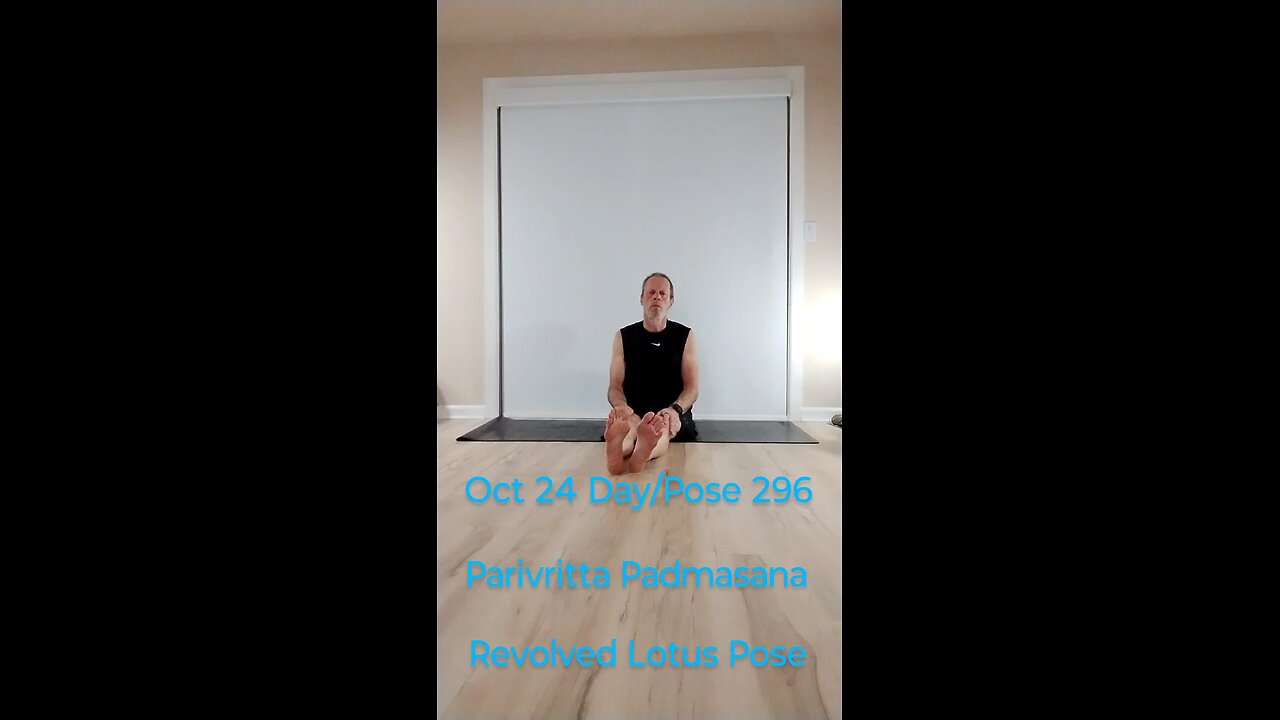 Parivritta Padmasana / Revolved Lotus Pose