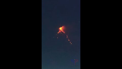 Mayon’s Nighttime Glow