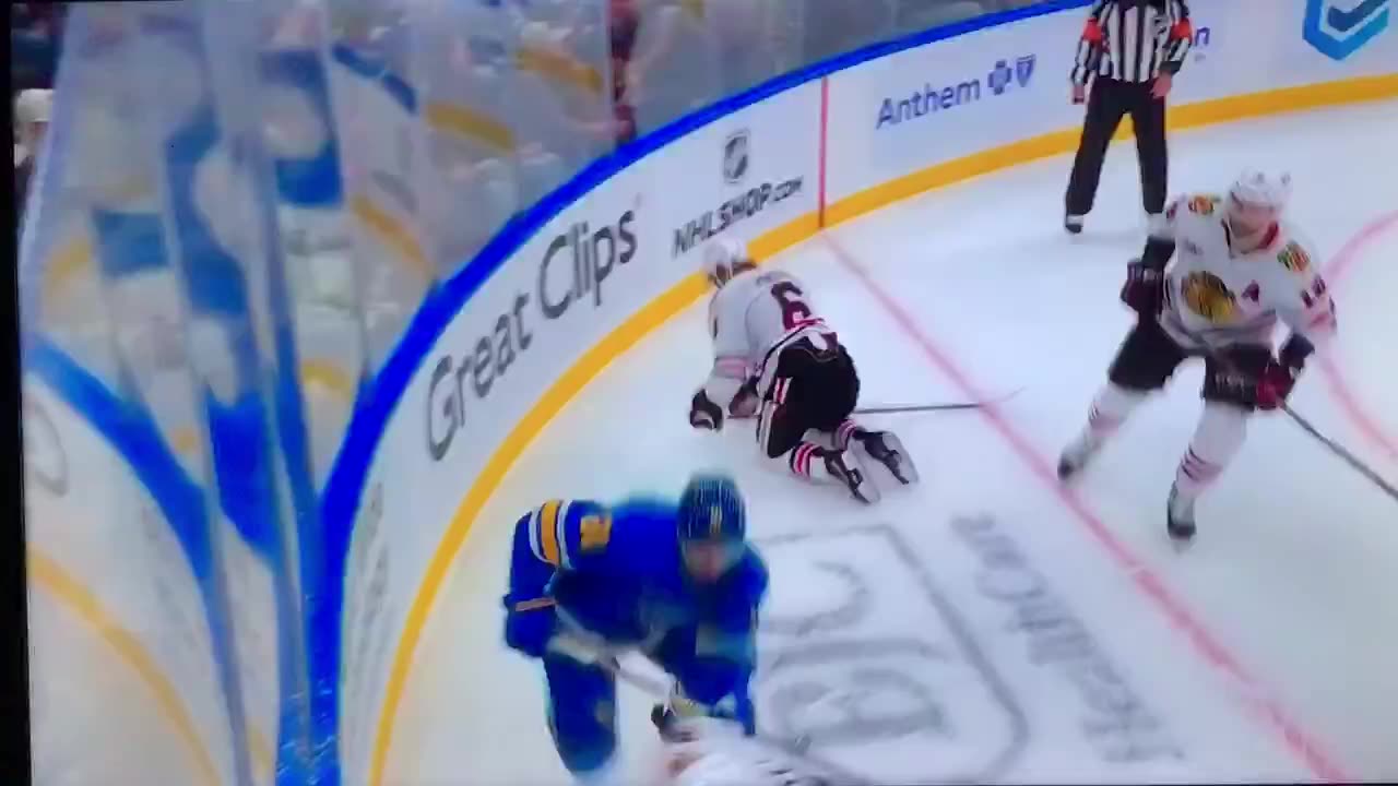 Blues LW #81 Dylan Holloway w/BIG HIT 🧨