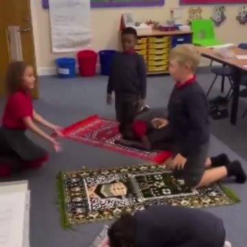 🚨 Islamic indoctrination forced on elementary school children in the UK.