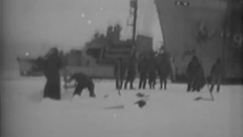 OPERATION HIGH JUM... - OPERATION HIGH JUMP ICE BARRIER; SHIPS ANCHORED TO ICE; LITT - 428-npc-17792