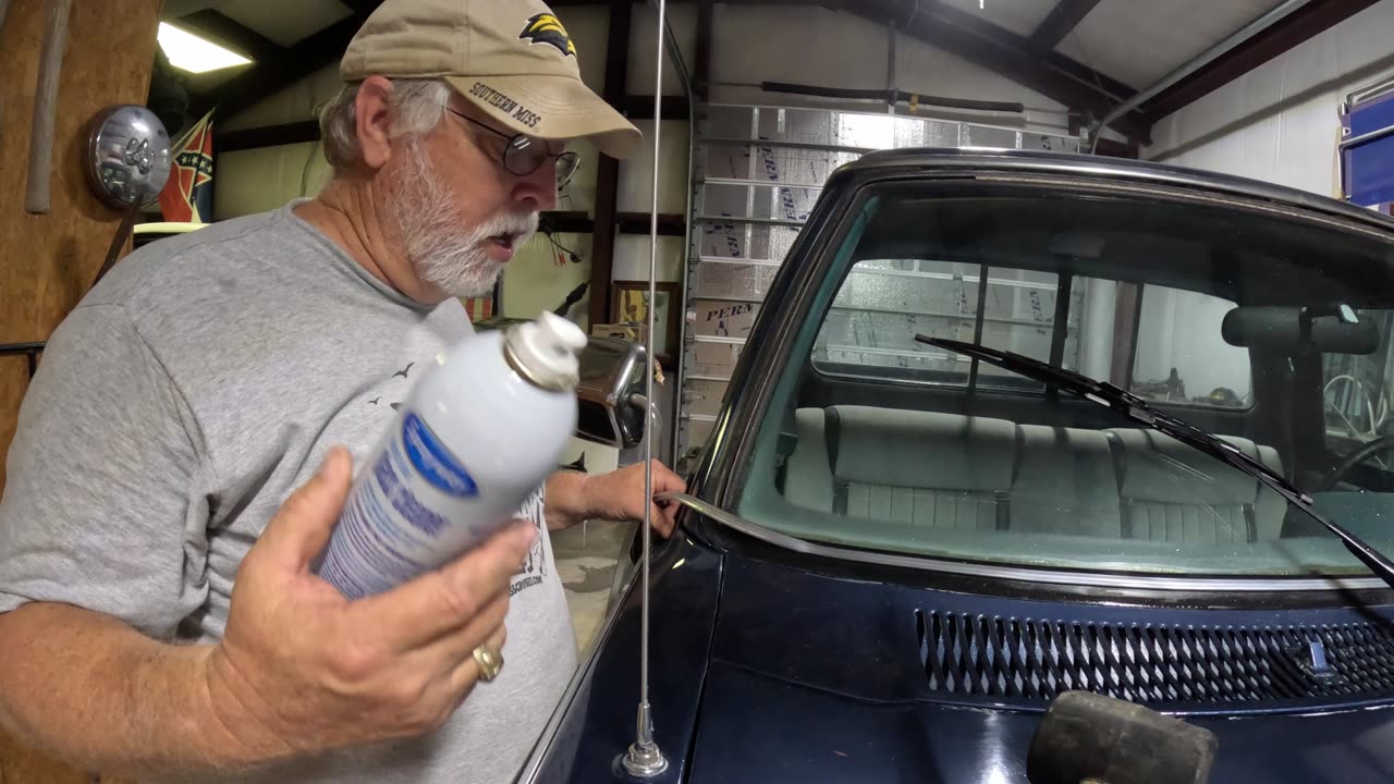 Windshield Locking Strip install