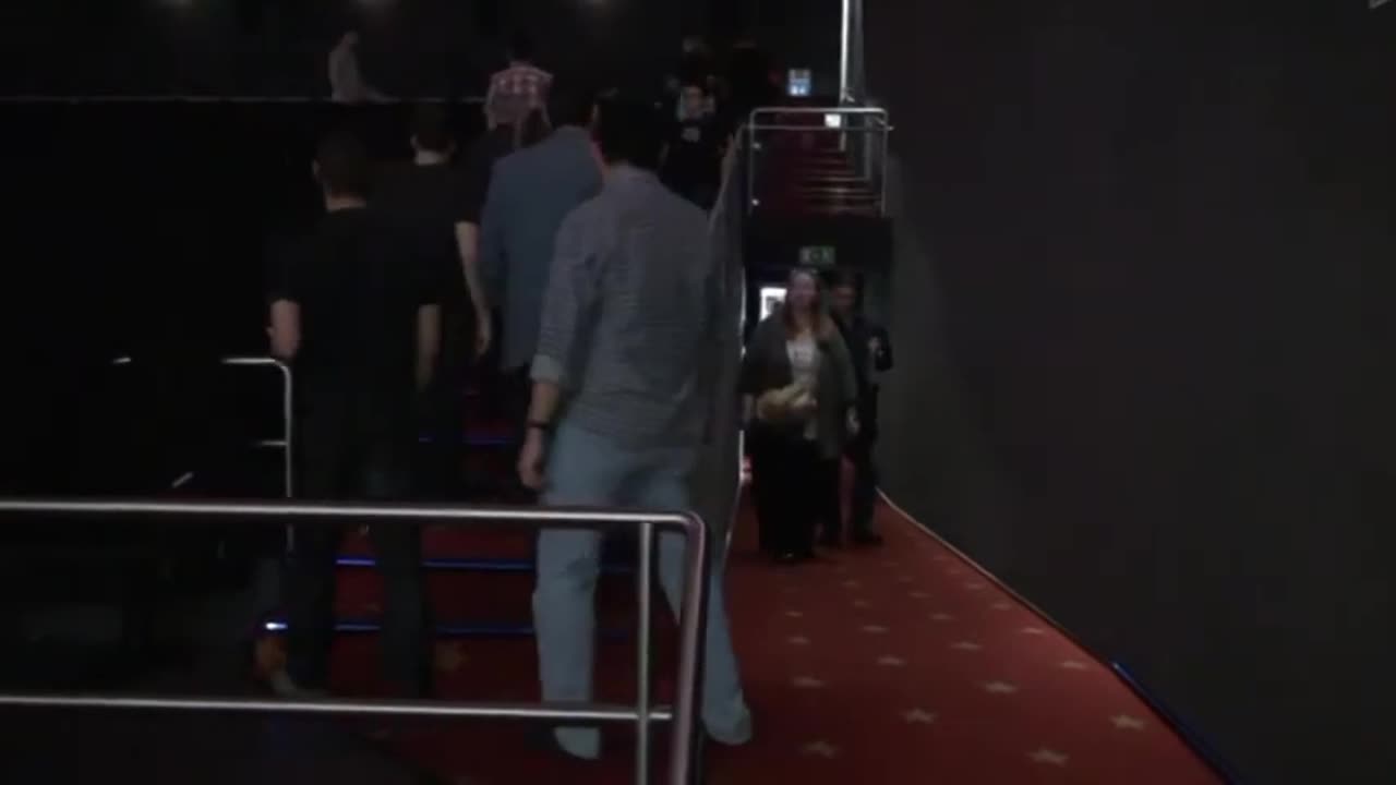 ENTERING OF THE PUBLIC - PREMIERE OF - THE CALL - 2015