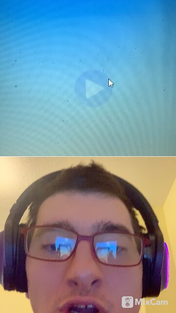 My reaction to ringloid playing Minecraft