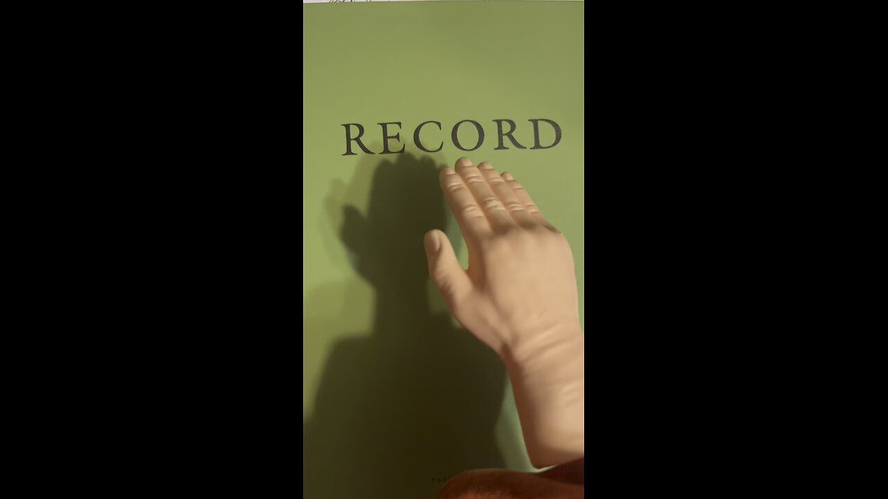Is it record or record? #funnyvideos #tinyhands #funny