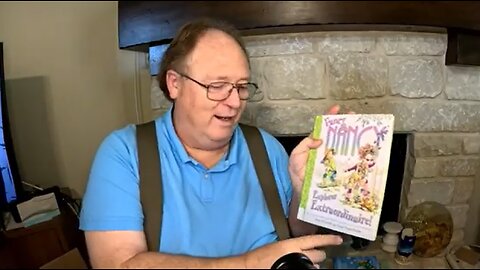 Fancy Nancy Explorer Extraordinaire