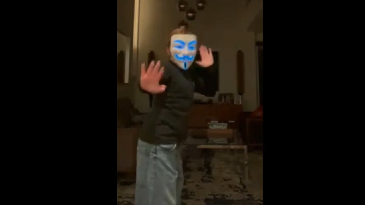 POCKET WHIP Dance Off!