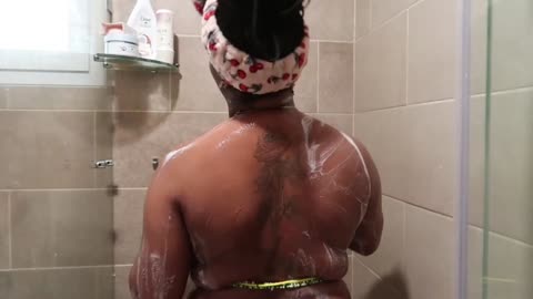 my simple “you smell good” shower routine!