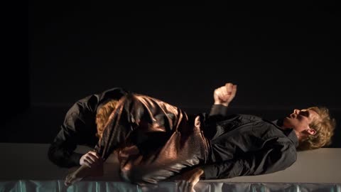 Danza al Teatro Morlacchi: in scena "Strangers in the night"