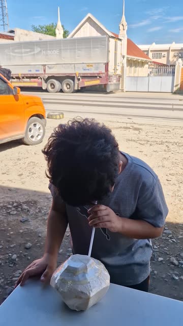 Nothing Like Fresh Buko Juice | Simple Life in the Philippines 🇵🇭🥥
