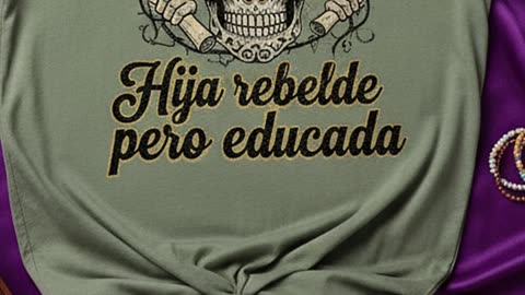 ¿Te dijeron rebelde por pensar distinto? Esta camiseta es para ti #modamexicana #graduación