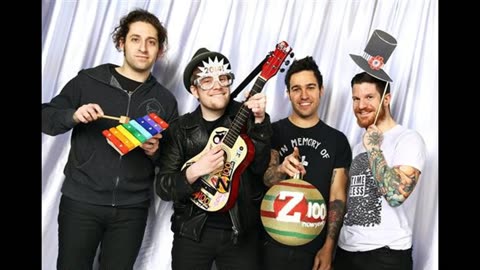 Fall Out Boy - It Feels Like Christmas