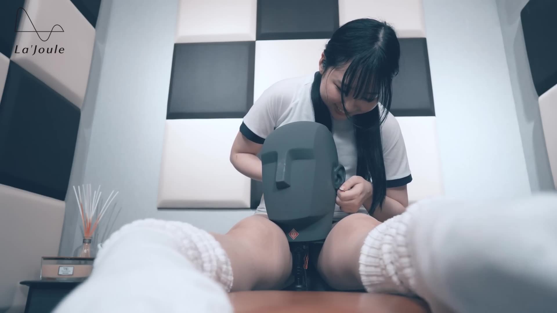 [Akipi] Squeezing Thighs in Bloomers Gym Uniform 💗 [ASMR _ 4K]