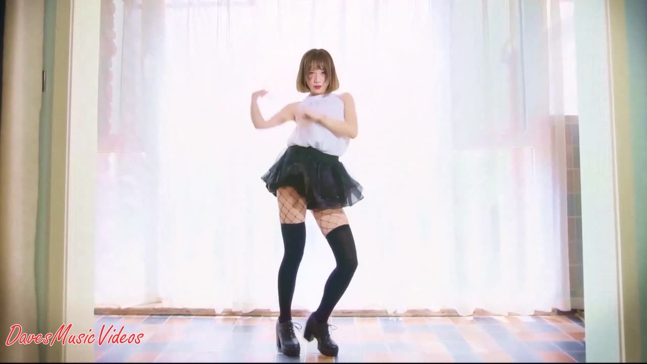 Kylie Minogue. Can't Get You Out of My Head