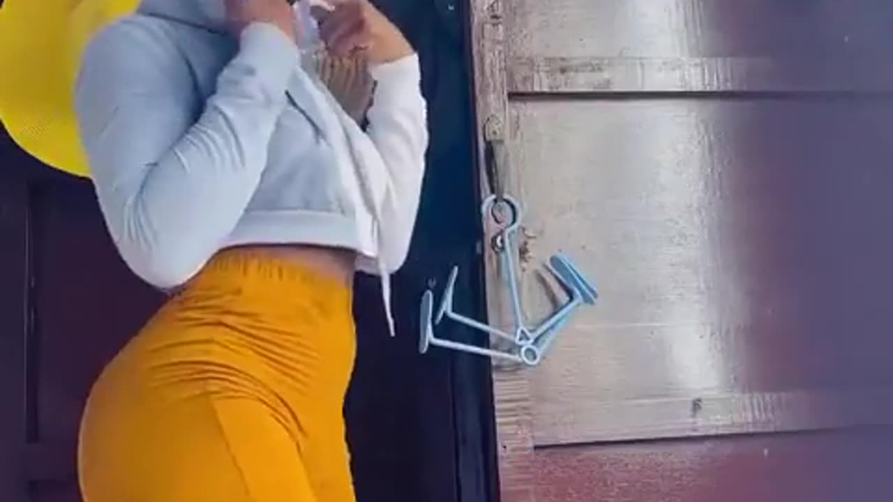 Keep òn making fun of us..