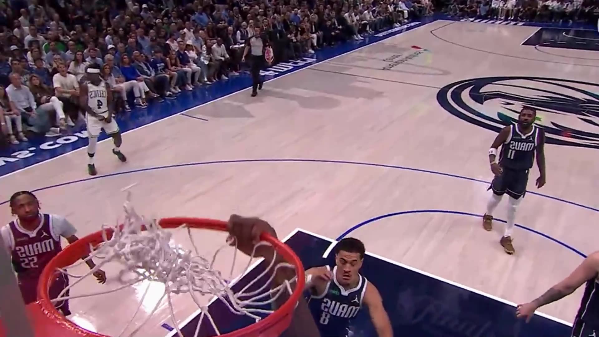 Jaylen Browns INSANE Dunk Goes Viral! Celtics Fans Are Going Crazy 😱