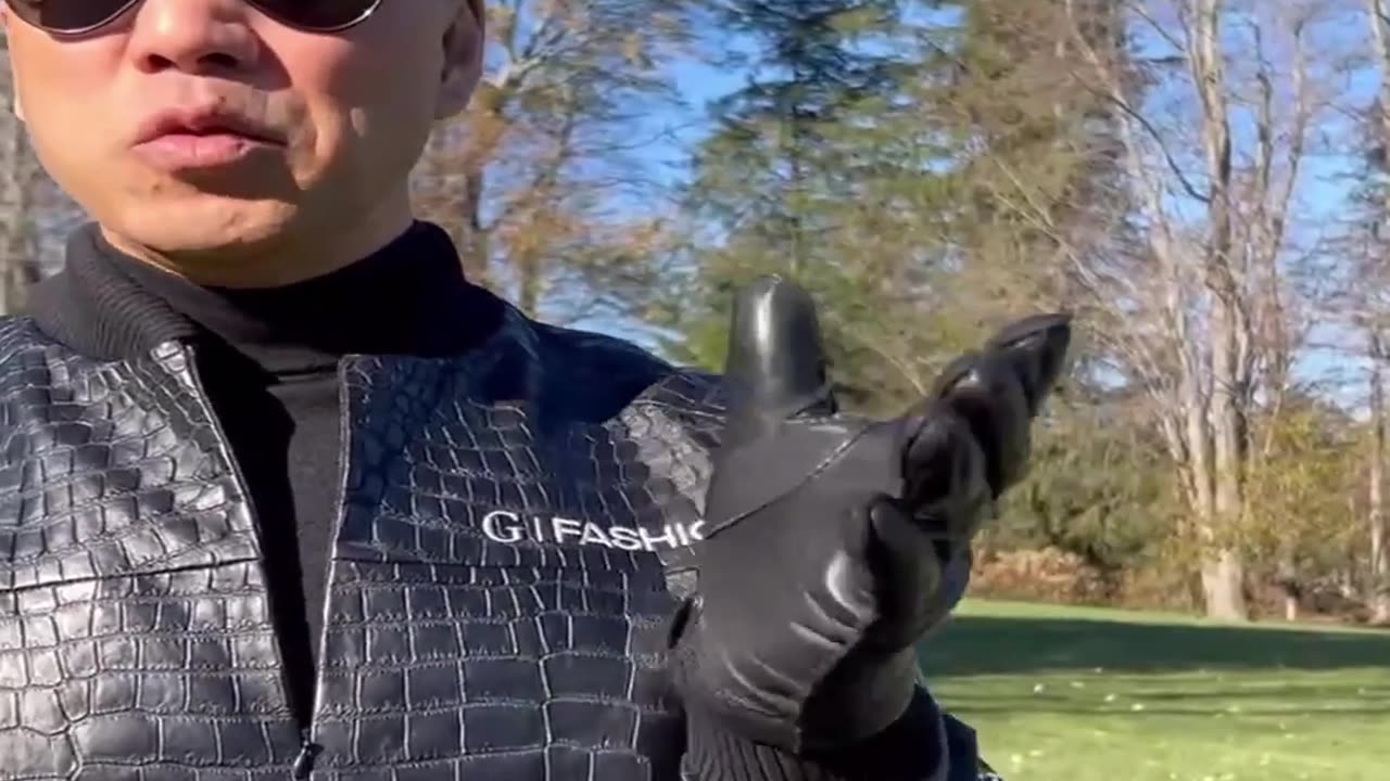 20221126文贵先生GETTR¹： #中共国：有些人对周围邻居生死病完全不在乎，人心坏透，嘲笑庆幸！粘了共产党，几代人都要走进火葬场！