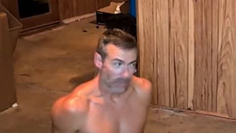 Seated Rows: Protect Your Back & Build Muscle!