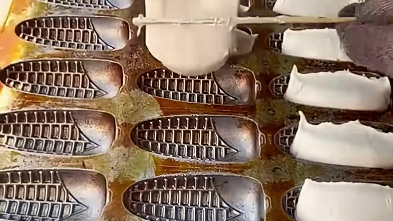 🤯🧽 Quick Cleaning Hack for a Sparkling Home! | LifeHacksDaily