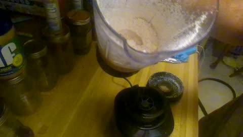 Making EggShell sand for plant food/soil Amendment 🇺🇸