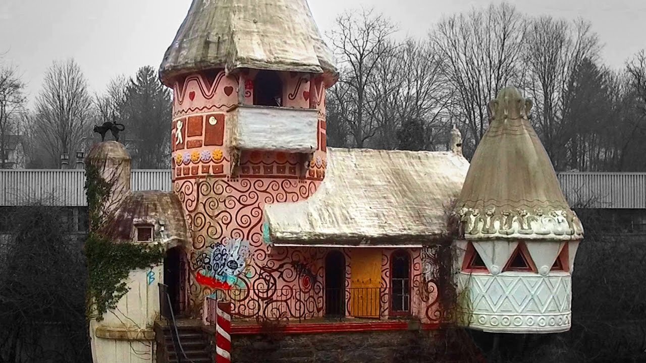 Exploring an Abandoned Gingerbread Castle Amusement Park in New Jersey