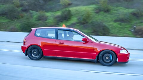 FREEWAY RUNNERS: Older Honda Builds To Get Coffee!