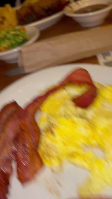 Ep. 906 "Cracker Barrel Carnivores" by Patrick Henry The Batman