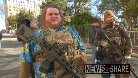 Armed gun rights activists rallied at the Virginia State Capitol on Monday