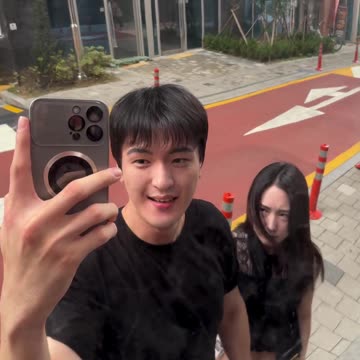 Duh, 🙄 not funny?(