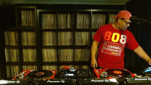 Vinyl Sessions with Wil Milton 10.1.25