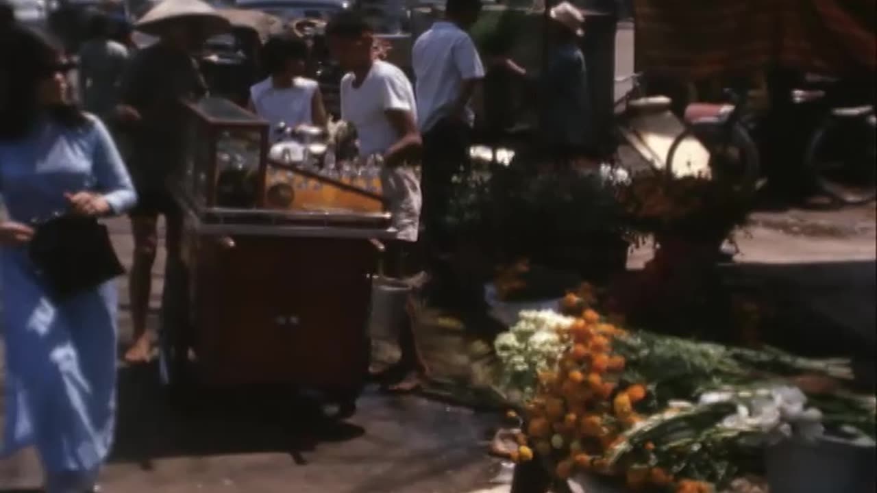 VIETNAMESE TET CELEBRATION 1967 Saigon - VIETNAMESE TET CELEBRATION 1967 Saigon - 428-npc-39356