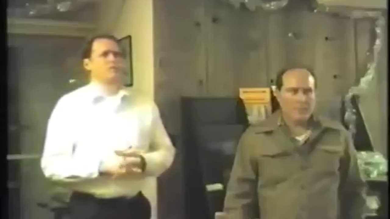 Holocaust expert admitted no report for existence of gas chambers in Nazi concentration camps