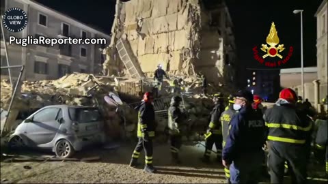 Crollo a Bari - building collapses, search for possible missing persons in Bari (Puglia, Italy)