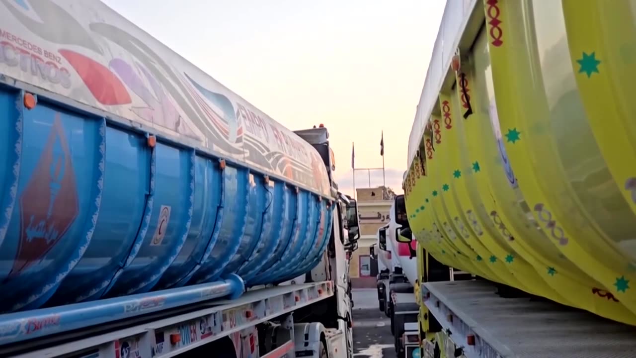 Aid trucks bound for Gaza move through Egypt's Rafah border
