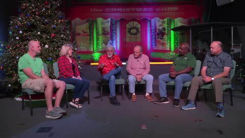 Chatting Around the Christmas Tree (ep 12) - Christmas Dinner is WRONG. Here’s What We’d Eat Instead