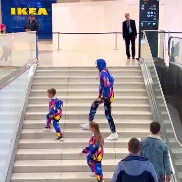 The charming walking dance😎🔥