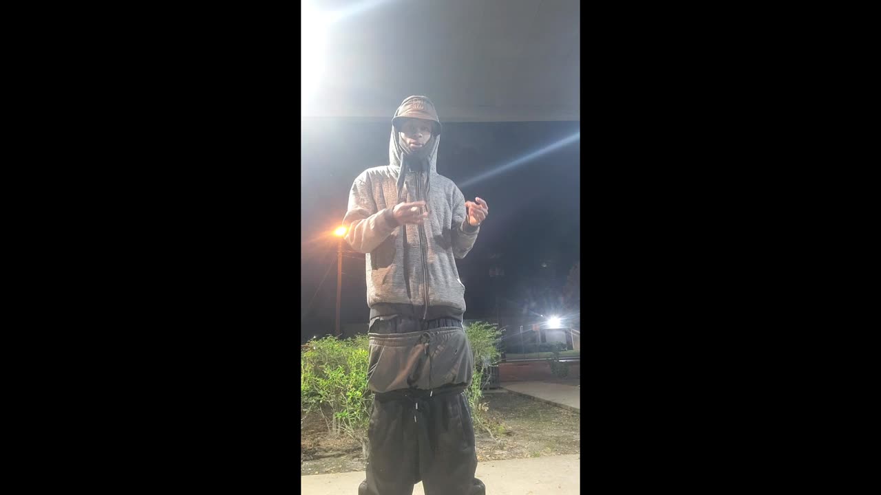 IN WAR STRUGGLIN ONLY SHARPEN OUR SKILL WE NEVA COMPLAIN OR STOPPED BUT BECAME MOE EFFENCENT PRAY💪🏾🔵