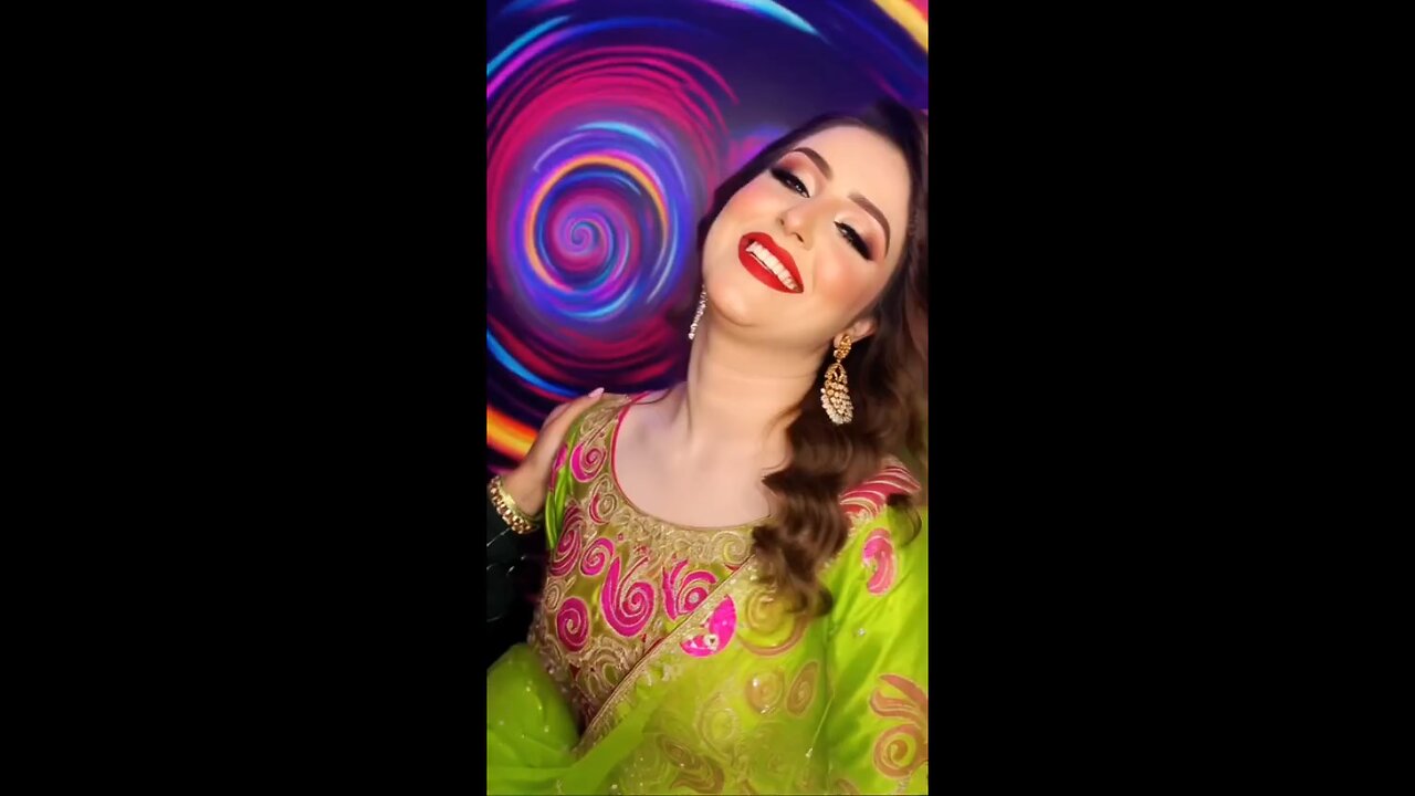 Her Regal Moment 👸💖 | When Grace Meets Glory 💍