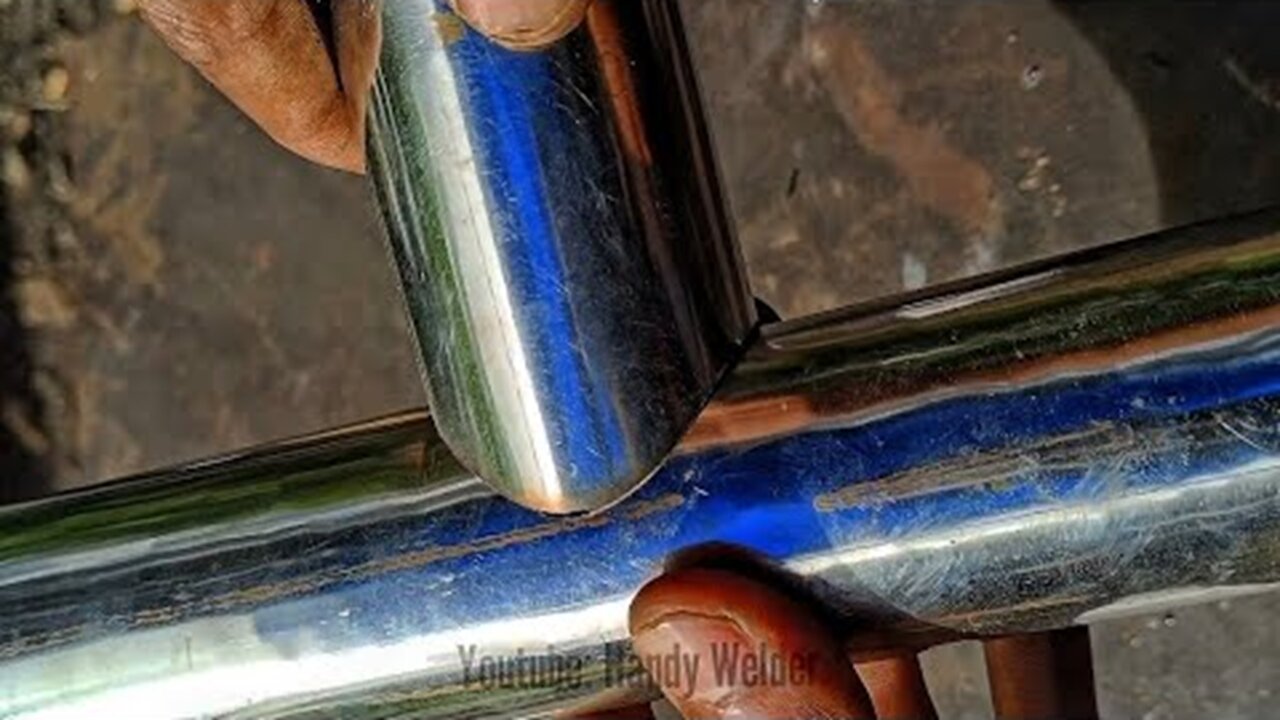 Not Everyone Knows, This Welder Trick Works Best on Round Pipes